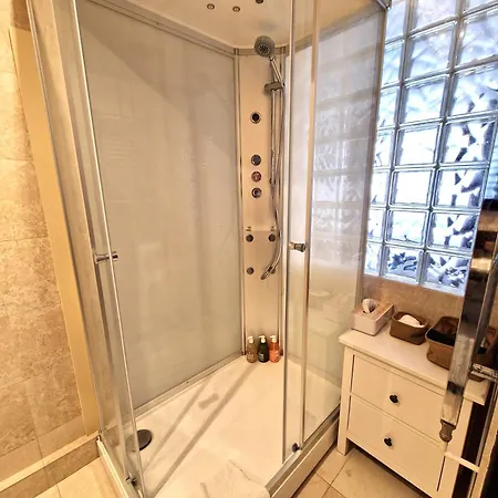 アパート Arc De Triomphe- Tour Eiffel - Champs Elysees - 4 People *